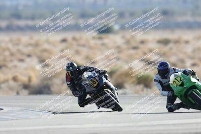 media/Dec-07-2025-CVMA (Sun) [[3e7d2de5dc]]/Race 12- Formula 40 MW and LW/